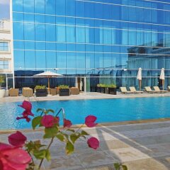 Radisson Blu Hotel, Ajman с домашними животными