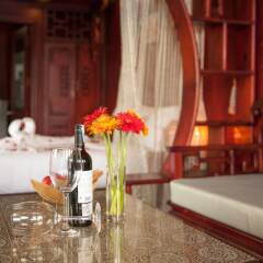 Отель Halong Royal Palace Cruise в номере фото 2