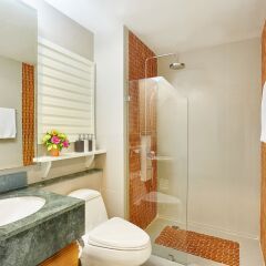 Отель Royal Beach View Suites Паттайя ванная