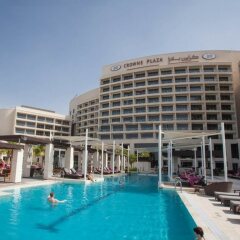 Отель Crowne Plaza Abu Dhabi Yas Island бассейн фото 2