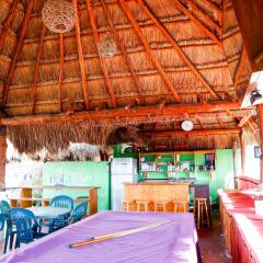 Отель Hostel Cancun Natura Мексика, Канкун - отзывы, цены и фото номеров - забронировать отель Hostel Cancun Natura онлайн гостиничный бар