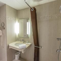 Отель Best Western Au Trocadero ванная фото 3