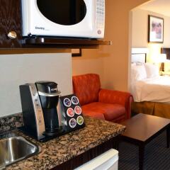 Holiday Inn Express Hotel & Suites Hinton удобства в номере фото 2
