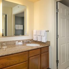 Отель Residence Inn Washington, DC / Dupont Circle США, Вашингтон - отзывы, цены и фото номеров - забронировать отель Residence Inn Washington, DC / Dupont Circle онлайн ванная