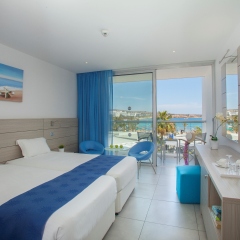 Отель Limanaki Beach Hotel Кипр, Айя-Напа - 1 отзыв об отеле, цены и фото номеров - забронировать отель Limanaki Beach Hotel онлайн комната для гостей фото 3
