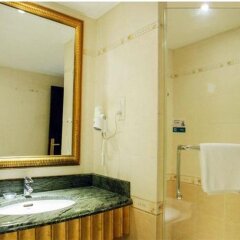 Отель City Comfort Inn Guangzhou Jiahe Branch Китай, Гуанчжоу - отзывы, цены и фото номеров - забронировать отель City Comfort Inn Guangzhou Jiahe Branch онлайн ванная
