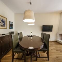 Отель New renovated apt 2' to Acropolis museum by VillaRentalsgr Афины комната для гостей фото 2