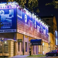 Отель Boutique Hostel Польша, Лодзь - 1 отзыв об отеле, цены и фото номеров - забронировать отель Boutique Hostel онлайн парковка