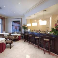 Hotel Roger de Lluria Barcelona гостиничный бар