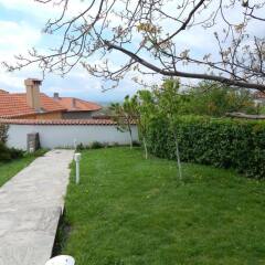 Отель Villa Mirlevi Казанлак фото 6