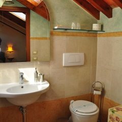 Отель Locanda Modigliani Италия, Феррара - отзывы, цены и фото номеров - забронировать отель Locanda Modigliani онлайн ванная фото 3
