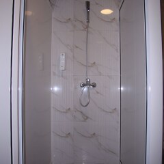 ART Hostel & Apartments Тирана ванная фото 2