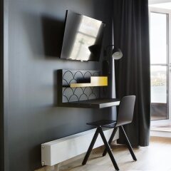 Comfort Hotel Goteborg сейф в номере