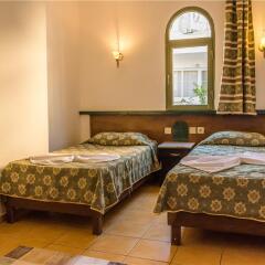 Отель Maxwell Holiday Club - Adults Only детские мероприятия