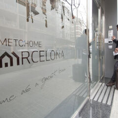 Отель Home To Home Barcelona Испания, Барселона - отзывы, цены и фото номеров - забронировать отель Home To Home Barcelona онлайн спортивное сооружение