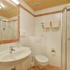 Отель Aktiv- und Saunahotel Garni Tenne ванная фото 2