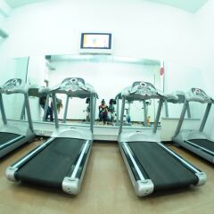Отель Cross Health Center Ереван фитнесс-зал фото 3
