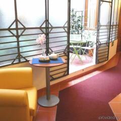 Hotel Axial гостиничный бар
