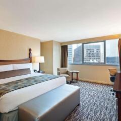 Отель Wyndham Grand Chicago Riverfront комната для гостей фото 2