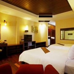 Отель Khaolak Bay Front Resort сейф в номере