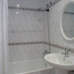 Отель EmyCanarias Holiday Homes Vecindario ванная фото 2
