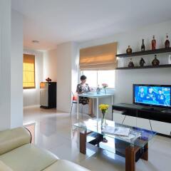 Отель Praso Ratchada Private Residence Бангкок комната для гостей фото 3