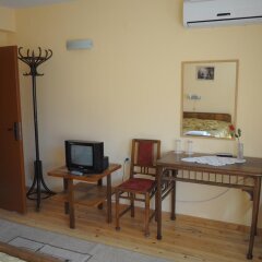 Family Hotel Biju Трявна удобства в номере фото 2