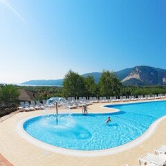 Отель Residence Isolino Италия, Вербания - отзывы, цены и фото номеров - забронировать отель Residence Isolino онлайн бассейн фото 3