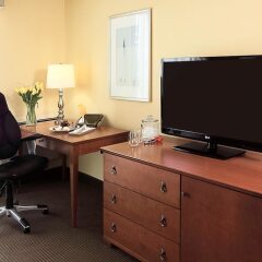 Отель Best Western Plus Gatineau-Ottawa Канада, Гатино - отзывы, цены и фото номеров - забронировать отель Best Western Plus Gatineau-Ottawa онлайн удобства в номере