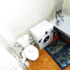 Гостиница Apartamenty Uyutniy Dom Karamzina в Красноярске отзывы, цены и фото номеров - забронировать гостиницу Apartamenty Uyutniy Dom Karamzina онлайн Красноярск ванная