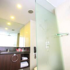 Hotel Royal Bangkok Chinatown Бангкок ванная