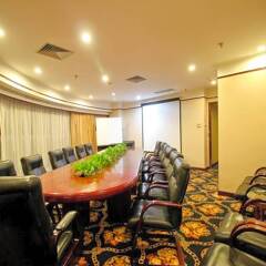 Royalty hotel фото 2