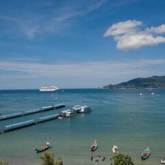 Отель Destinaation Patong Boutique by The Sea пляж