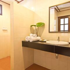 Отель Rose Bay Resort ванная