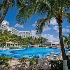 Отель Riu Caribe All Inclusive бассейн фото 3