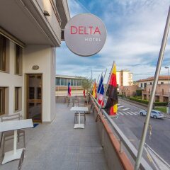 Hotel Delta Монтеварчи