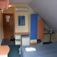 Отель Nely Family Hotel Болгария, Поморие - отзывы, цены и фото номеров - забронировать отель Nely Family Hotel онлайн удобства в номере фото 2