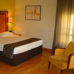 Отель Eurostars Madrid Gran Via (ex Exe Coloso) Испания, Мадрид - отзывы, цены и фото номеров - забронировать отель Eurostars Madrid Gran Via (ex Exe Coloso) онлайн сейф в номере