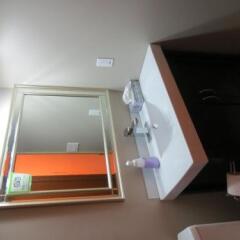 Отель Wild Rose Bed & Breakfast сейф в номере