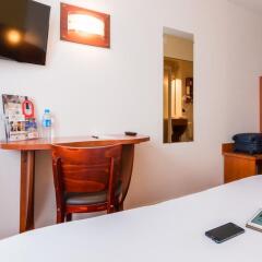 Brit Hotel Rennes St Grégoire - Le Villeneuve удобства в номере фото 2