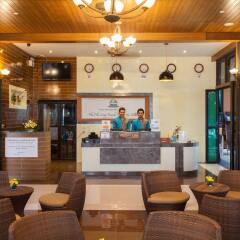 Отель Phi Phi Long Beach Resort & Villa интерьер отеля фото 3