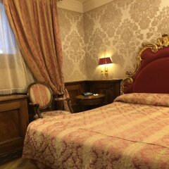 Отель Bellevue & Canaletto Suites Италия, Венеция - отзывы, цены и фото номеров - забронировать отель Bellevue & Canaletto Suites онлайн комната для гостей фото 2