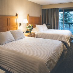 Отель Pinnacle Hotel Whistler Village Канада, Уистлер - отзывы, цены и фото номеров - забронировать отель Pinnacle Hotel Whistler Village онлайн комната для гостей