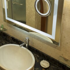Отель Le Meridien Dubai Hotel & Conference Centre ОАЭ, Дубай - отзывы, цены и фото номеров - забронировать отель Le Meridien Dubai Hotel & Conference Centre онлайн ванная фото 2