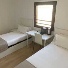 Ginosi Pedralbes Hotel Барселона комната для гостей фото 5