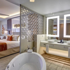 Отель Royalton Bavaro Resort & Spa - All Inclusive Доминикана, Пунта Кана - отзывы, цены и фото номеров - забронировать отель Royalton Bavaro Resort & Spa - All Inclusive онлайн ванная фото 2