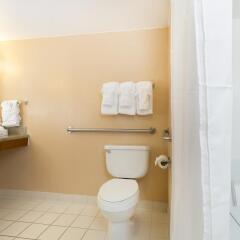 Best Western Orlando Gateway Hotel ванная