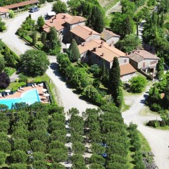 Отель Farmhouse With Pool and Large Garden, 50 Acres of Vineyards, Wine Tasting Ареццо фото 5