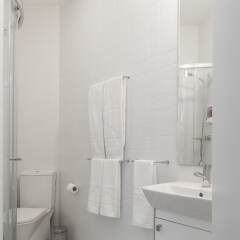 Апартаменты Lisbon Serviced Apartments Castelo de São Jorge ванная