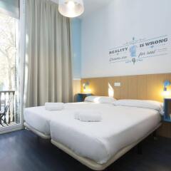 Ramblas by Pillow Hostel - Adults only комната для гостей фото 5